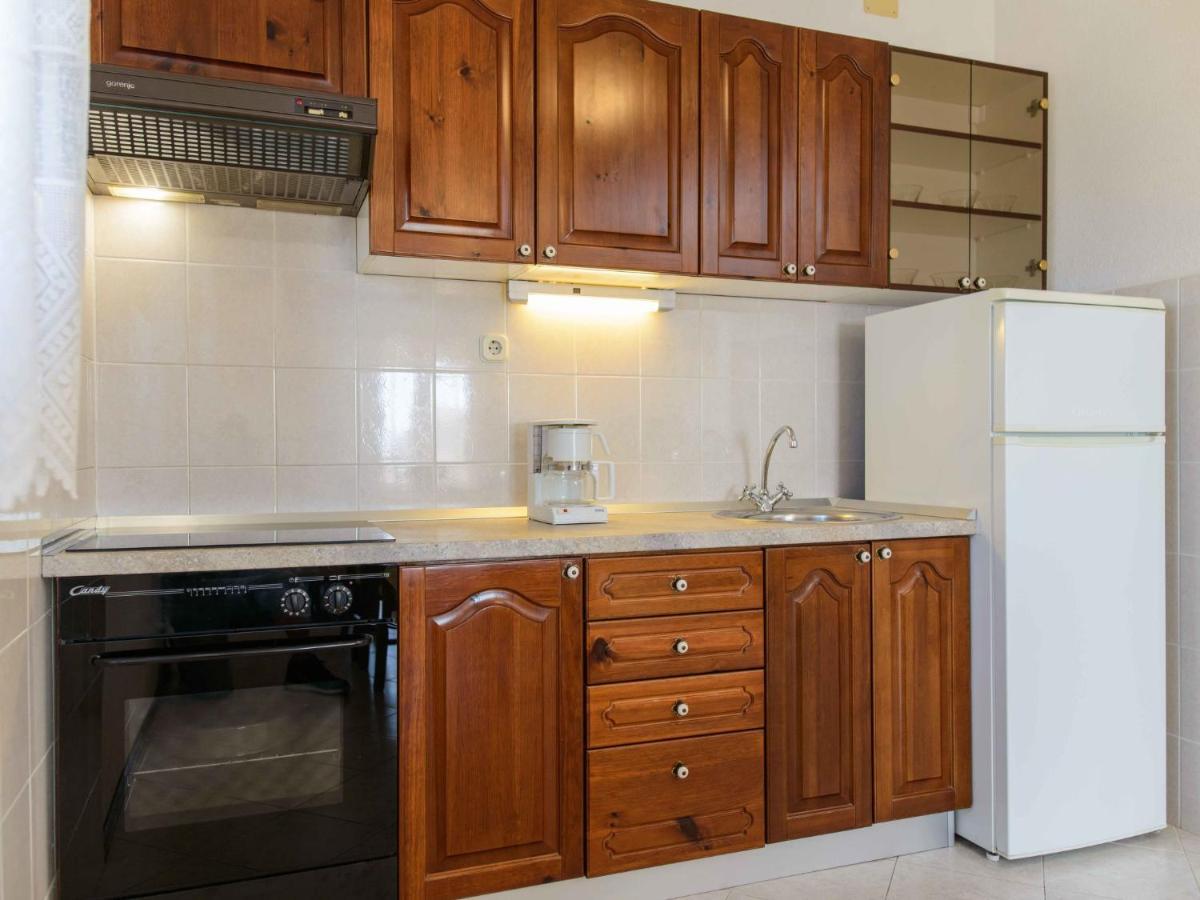 Apartment Lucija-1 By Interhome Трогир Экстерьер фото