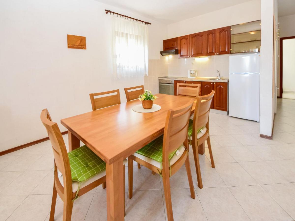 Apartment Lucija-1 By Interhome Трогир Экстерьер фото